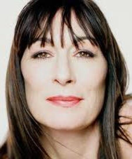 Anjelica Huston