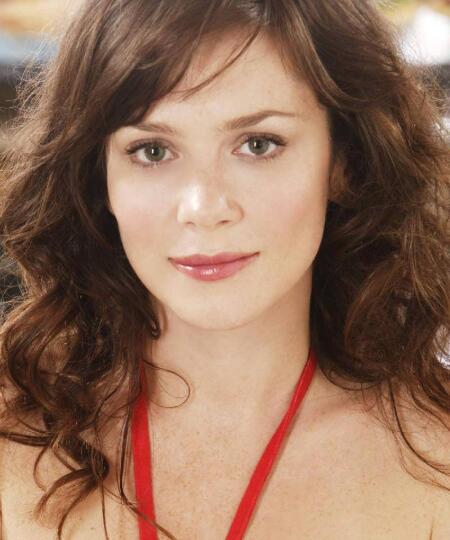 Anna Friel