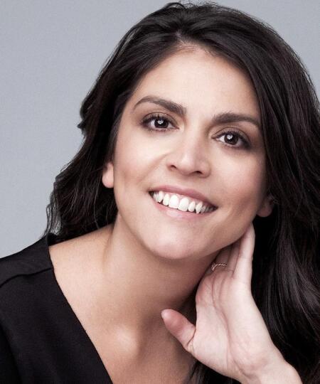 Cecily Strong