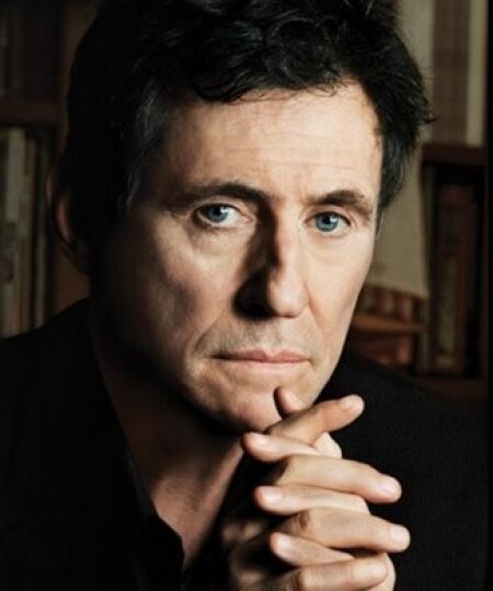 Gabriel Byrne