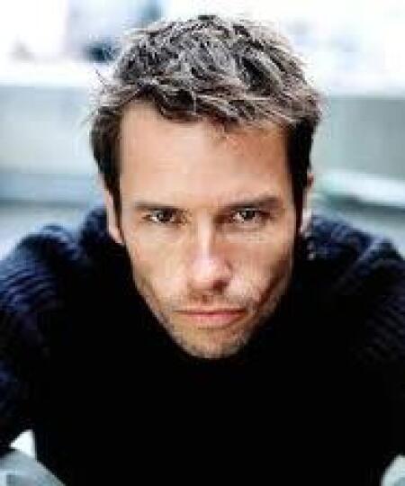 Guy Pearce