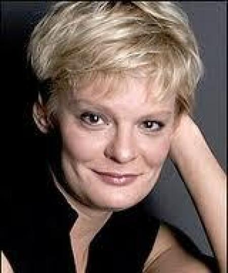 Martha Plimpton