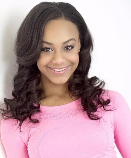 Nia Sioux